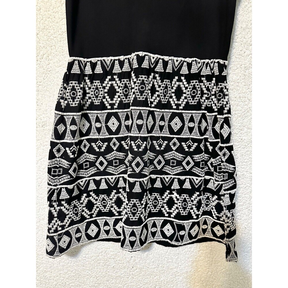 Lucky Brand Women’s Small Black White Embroidered Sleeveless Dress V-neck - Picture 3 of 14
